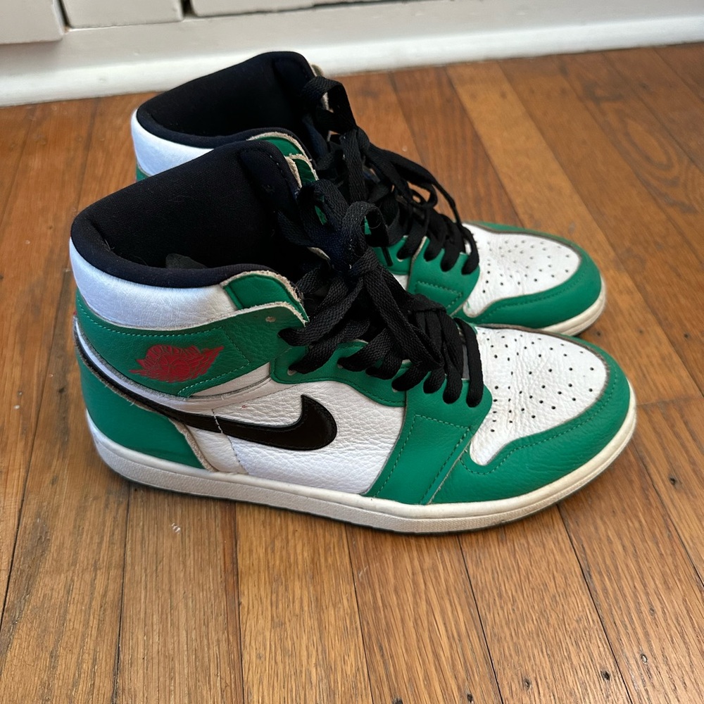 Air Jordan 1 Retro High OG “Lucky Green”